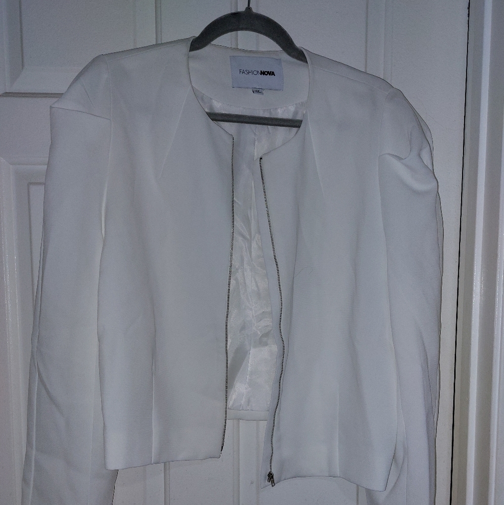 Fashion nova zip front blazer 1xl